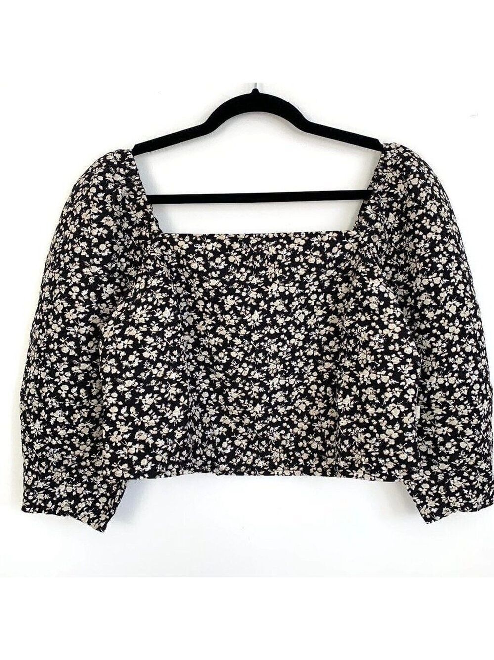 Levi's Dark Floral Cottagecore Top Puff Sleeve Square Neck Womens Large Black - Picture 2 of 12